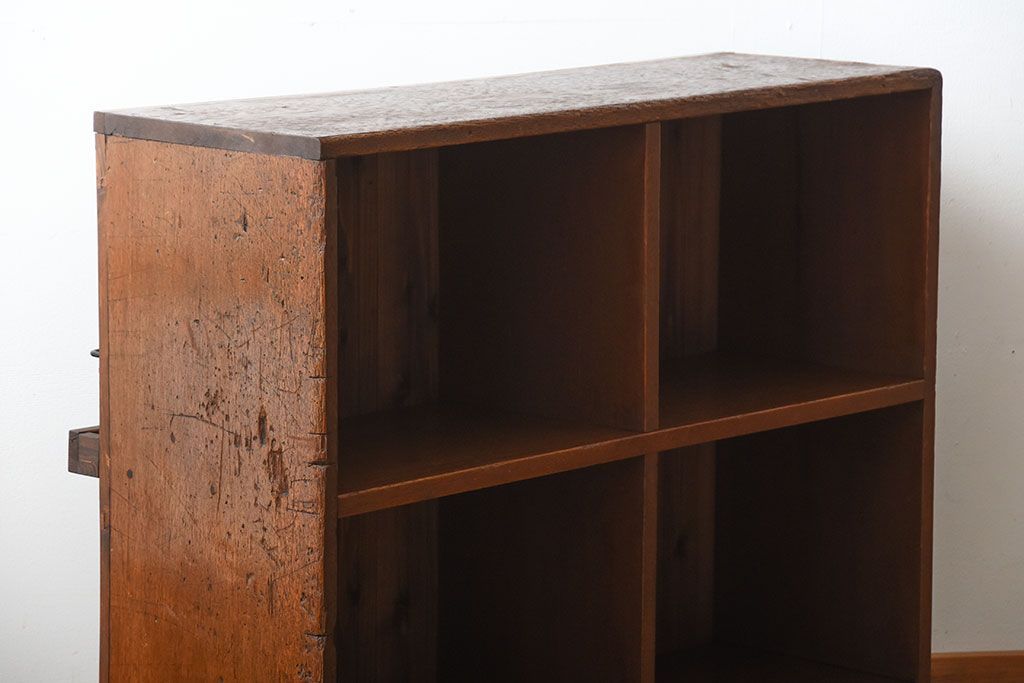 アンティーク家具　アンティーク　ブックラック付き!古い木製のマス目本棚(1)