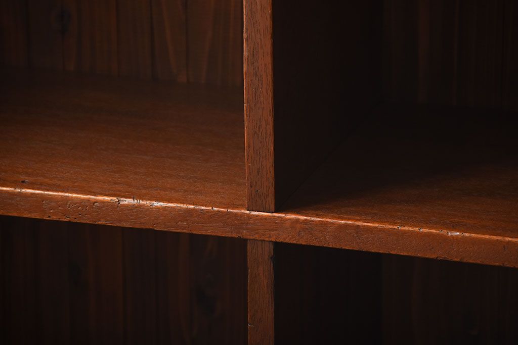 アンティーク家具　アンティーク　ブックラック付き!古い木製のマス目本棚(1)