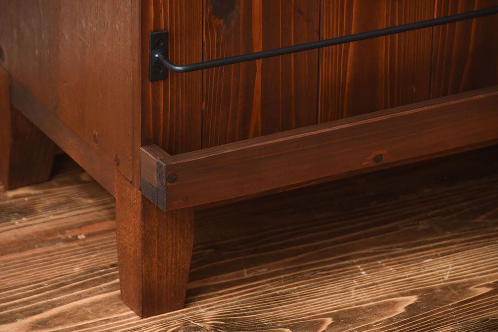 アンティーク家具　アンティーク　ブックラック付き!古い木製のマス目本棚(1)