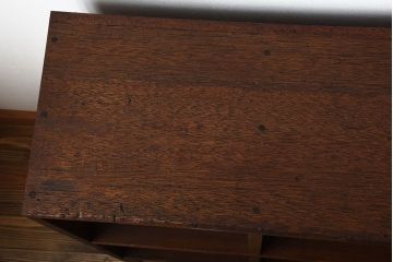 アンティーク家具　アンティーク　ブックラック付き!古い木製のマス目本棚(2)