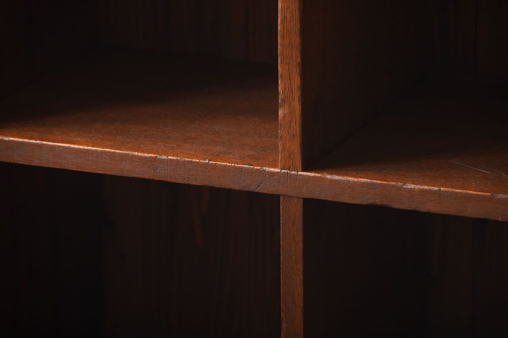 アンティーク家具　アンティーク　ブックラック付き!古い木製のマス目本棚(2)