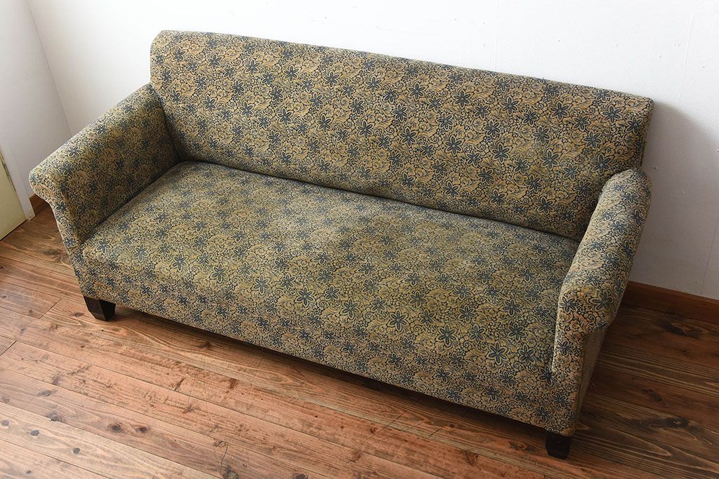 アンティーク家具　和製アンティーク　古い洋館の大きな3人掛けソファ