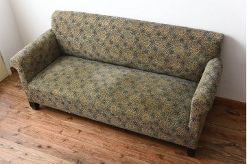 アンティーク家具　和製アンティーク　古い洋館の大きな3人掛けソファ