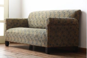 アンティーク家具　和製アンティーク　古い洋館の大きな3人掛けソファ