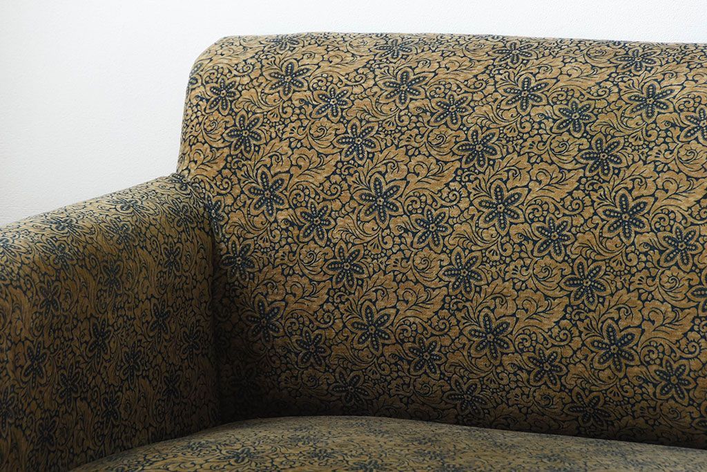 アンティーク家具　和製アンティーク　古い洋館の大きな3人掛けソファ