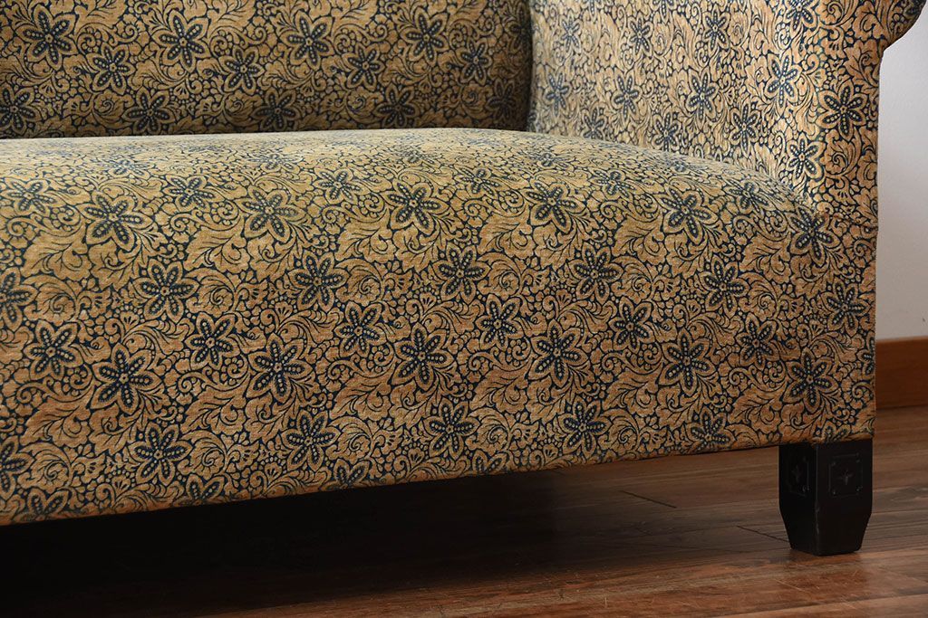 アンティーク家具　和製アンティーク　古い洋館の大きな3人掛けソファ