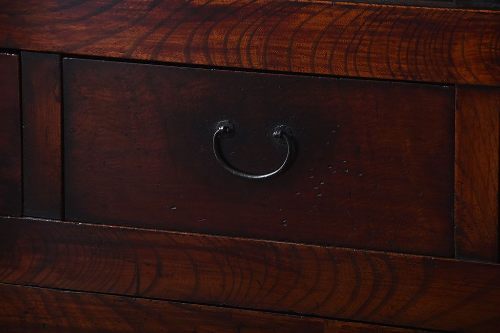 アンティーク家具　古民具・骨董　前面欅材!米沢地方の味わい深い水屋箪笥