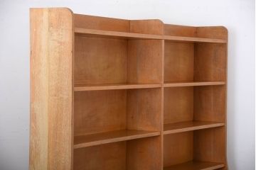 レトロ家具　昭和レトロ　厚手の古いナラ材が使用された大きな本棚(2)