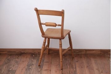 中古　パシフィックファニチャーサービス(P.F.S)製ダイニングチェア(1)