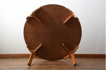 中古　天童木工　ナラ材のラウンドダイニングテーブル