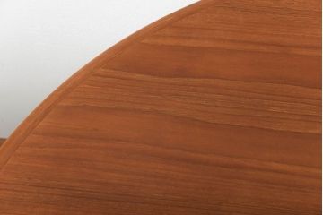 ヴィンテージ家具　北欧ビンテージ　デンマークSkovmand & Andersen社製　チーク材のラウンドダイニングテーブル