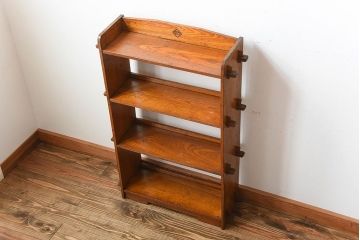 アンティーク家具　アンティーク　小振りな古い木製の楔式本棚