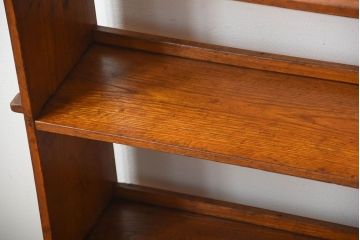 アンティーク家具　アンティーク　小振りな古い木製の楔式本棚