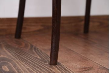 アンティーク家具　イギリスアンティーク　古い木製のおしゃれなベントウッドアームチェア