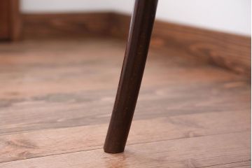 アンティーク家具　イギリスアンティーク　古い木製のおしゃれなベントウッドアームチェア