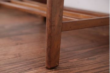 アンティーク家具　和製アンティーク　古い木製のシンプルなセンターテーブル