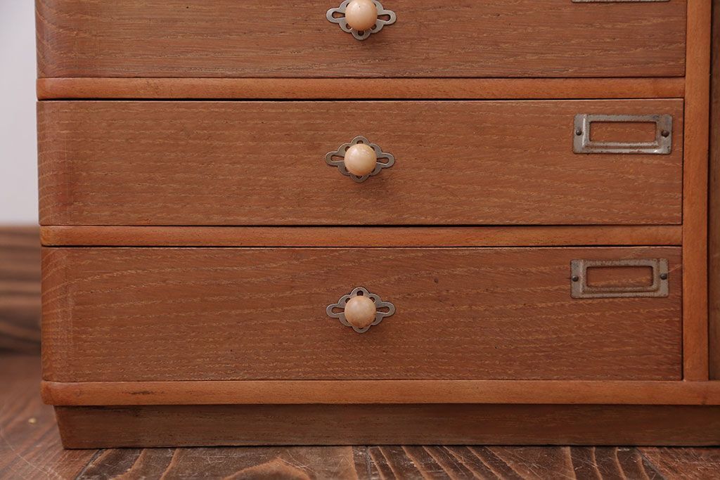 レトロ家具　昭和レトロ　古い木製のシャッター付き小引き出し