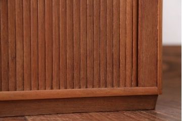 レトロ家具　昭和レトロ　古い木製のシャッター付き小引き出し