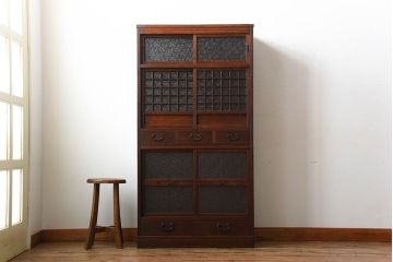 アンティーク家具　和製アンティーク　ダイヤガラス入り!古い木製の2段重ね収納棚