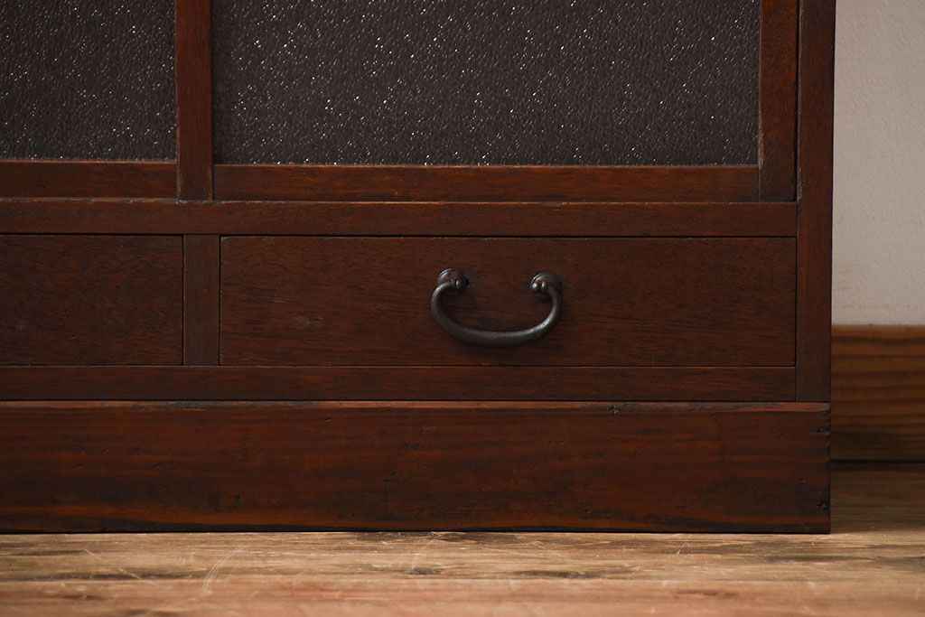 アンティーク家具　和製アンティーク　ダイヤガラス入り!古い木製の2段重ね収納棚