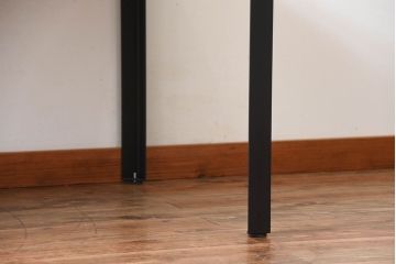 ラフジュ工房オリジナル　古材天板の鉄脚ダイニングテーブル