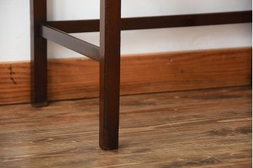 アンティーク家具　イギリスアンティーク　小ぶりで上品なドレッサー