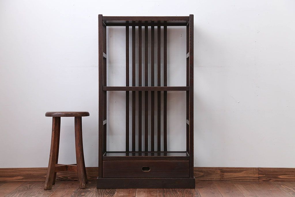 中古　引き出し付き!モダンなデザインの民芸家具風飾り棚