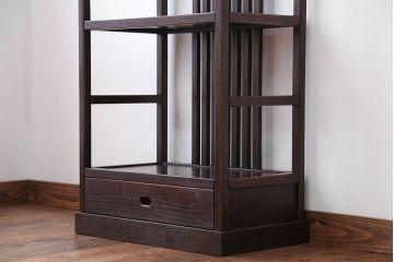 中古　引き出し付き!モダンなデザインの民芸家具風飾り棚