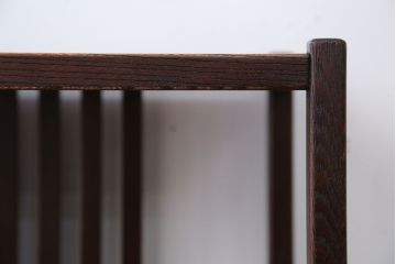 中古　引き出し付き!モダンなデザインの民芸家具風飾り棚