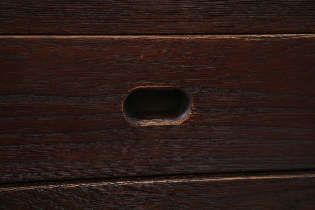 中古　引き出し付き!モダンなデザインの民芸家具風飾り棚