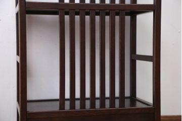 中古　引き出し付き!モダンなデザインの民芸家具風飾り棚