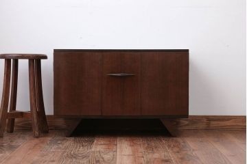 アンティーク家具　アンティーク　脚付き!古い木製の小物収納用サイドキャビネット