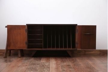 アンティーク家具　アンティーク　脚付き!古い木製の小物収納用サイドキャビネット