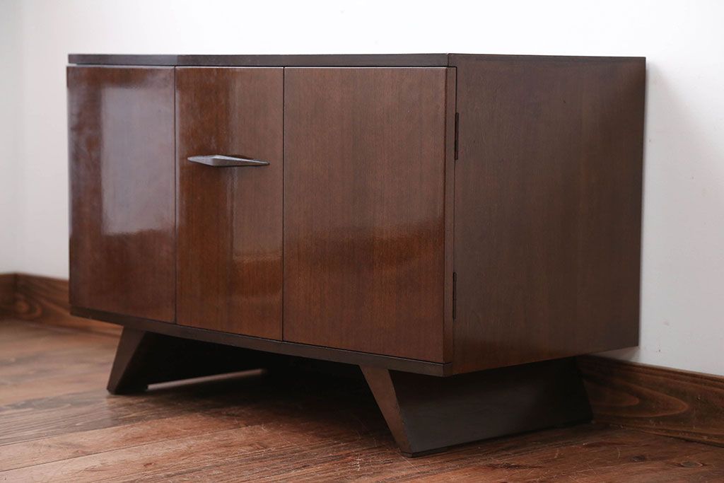 アンティーク家具　アンティーク　脚付き!古い木製の小物収納用サイドキャビネット