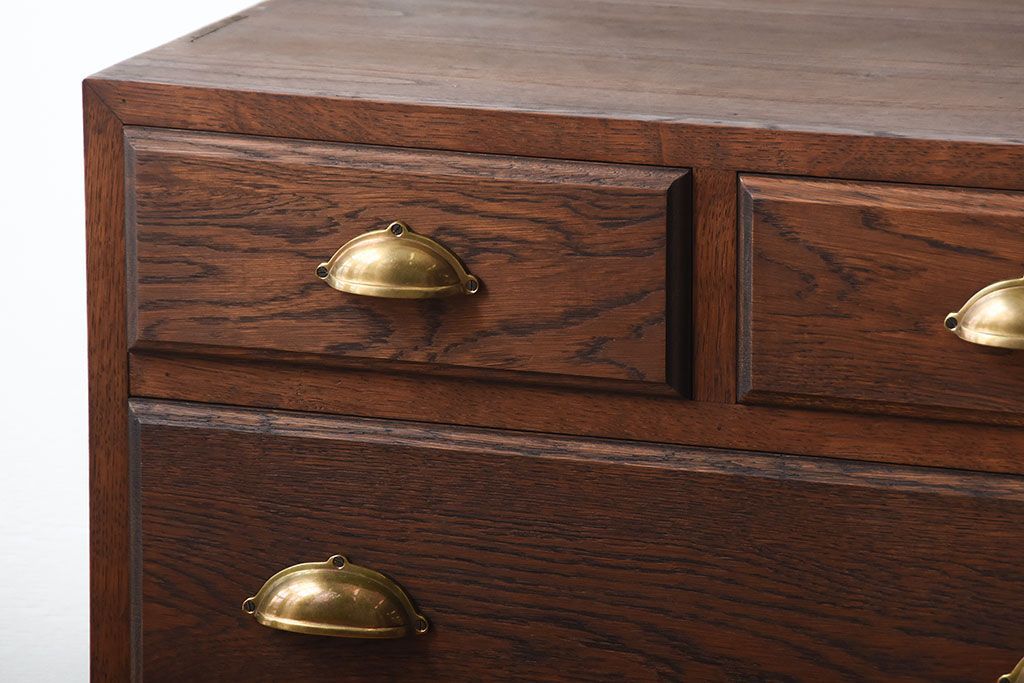 アンティーク家具　アンティーク　前面ナラ材!古い木製のチェスト