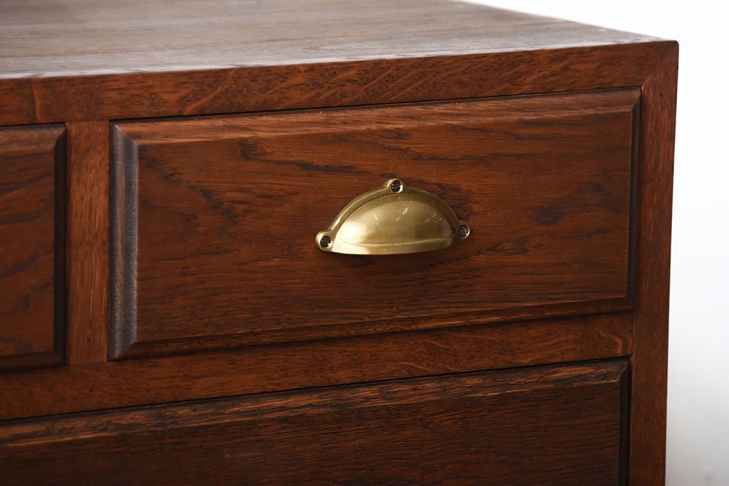 アンティーク家具　アンティーク　前面ナラ材!古い木製のチェスト