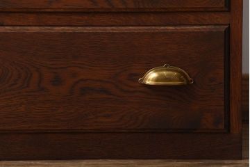 アンティーク家具　アンティーク　前面ナラ材!古い木製のチェスト