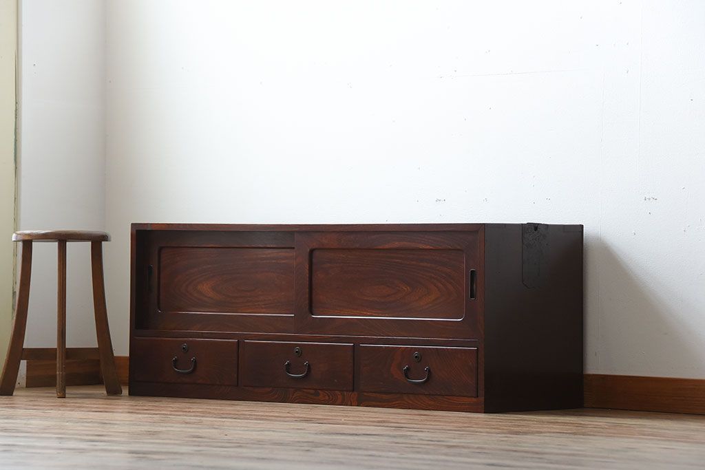 アンティーク家具　和製アンティーク　古い木製の和風なローボード