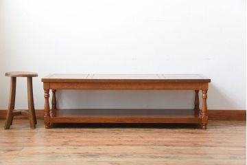 中古　コスガ(KOSUGA)製　ナラ材のセンターテーブル