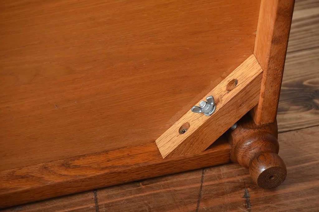 中古　コスガ(KOSUGA)製　ナラ材のセンターテーブル