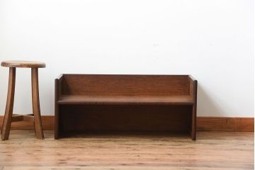 アンティーク家具　和製アンティーク　古い木製のシンプルな机(飾り棚)