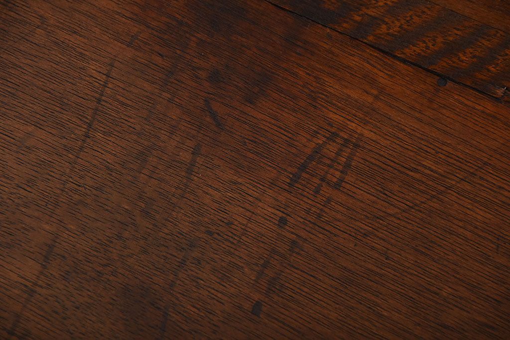 アンティーク家具　和製アンティーク　古い木製のシンプルな机(飾り棚)