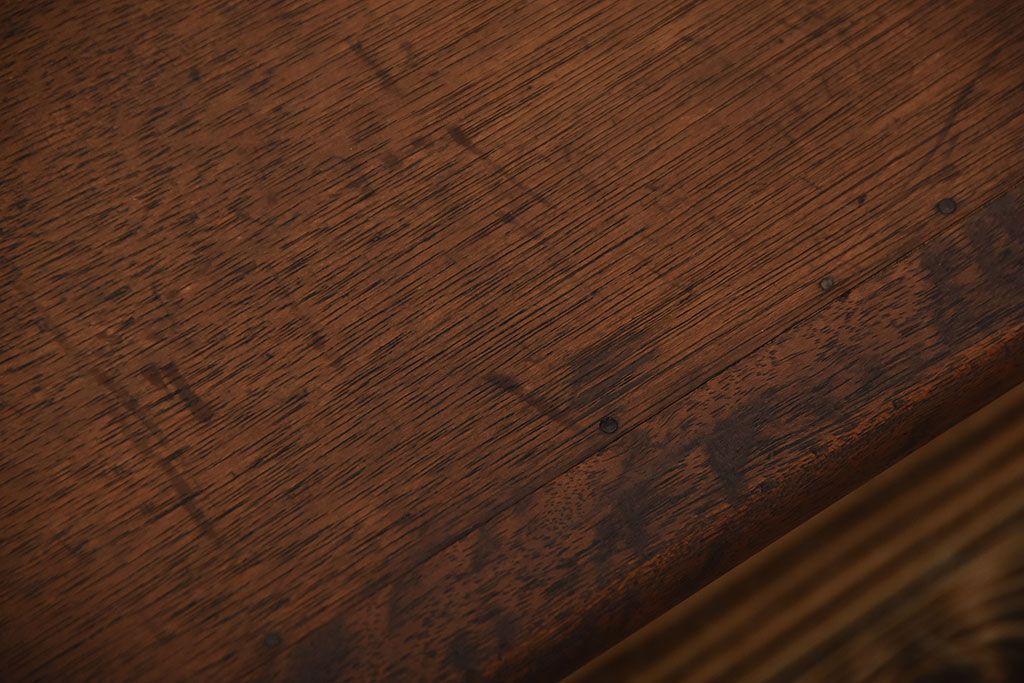 アンティーク家具　和製アンティーク　古い木製のシンプルな机(飾り棚)