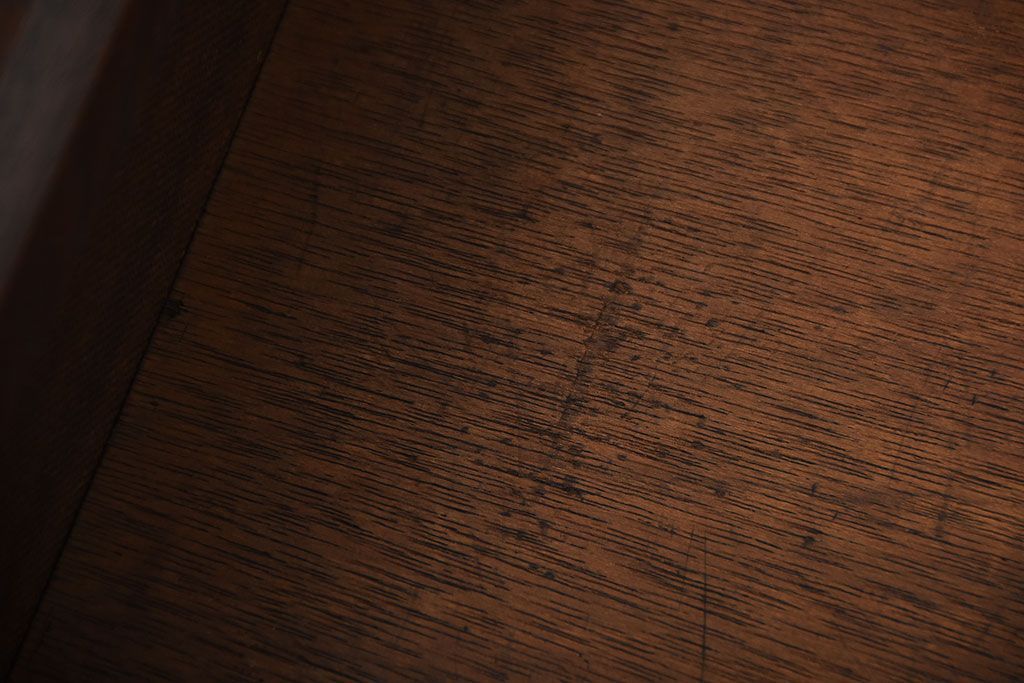 アンティーク家具　和製アンティーク　古い木製のシンプルな机(飾り棚)