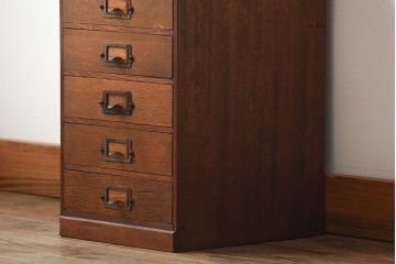 レトロ家具　昭和レトロ　ネームプレート付き!古いナラ材のアンティーク小引き出し