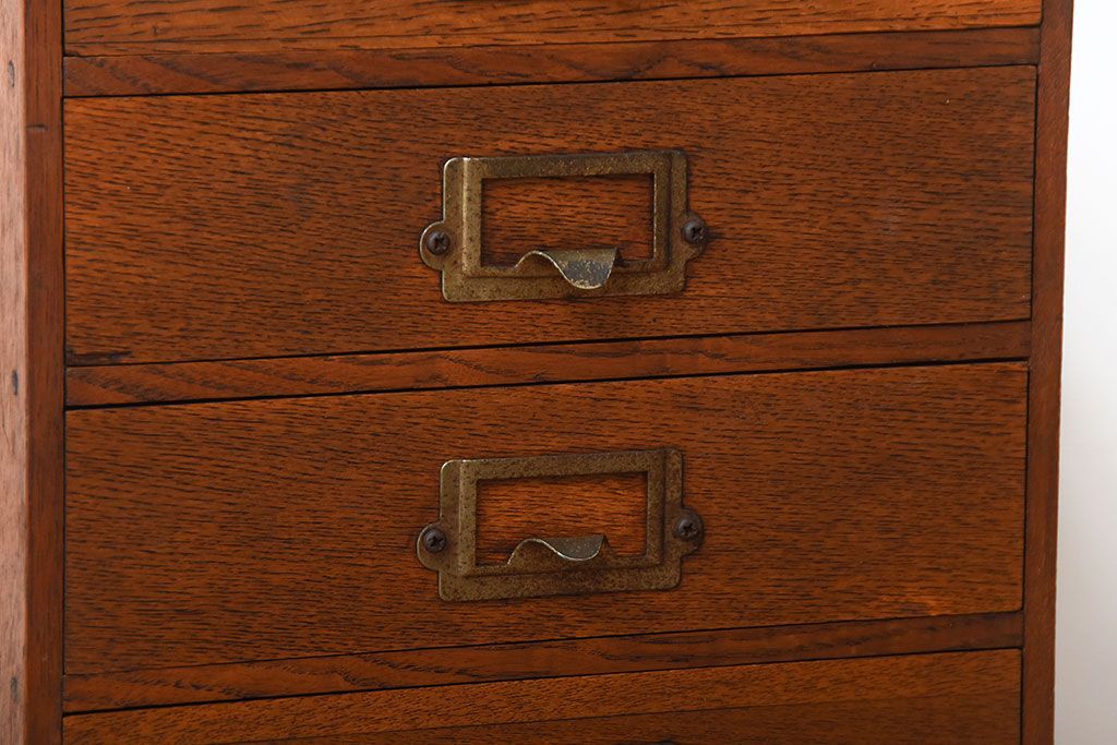 レトロ家具　昭和レトロ　ネームプレート付き!古いナラ材のアンティーク小引き出し