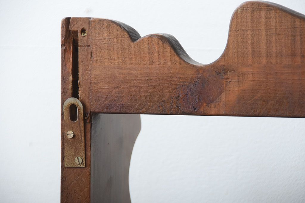 中古　木製のおしゃれなウォールラック(壁掛け飾り棚)