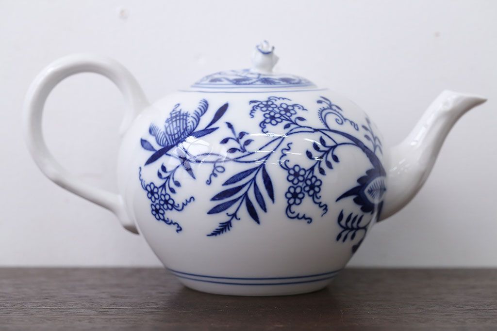 アンティーク雑貨　BOHEMIA(ボヘミア)ブルーオニオン　カップ・ポットなど洋食器セット