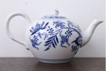 アンティーク雑貨　BOHEMIA(ボヘミア)ブルーオニオン　カップ・ポットなど洋食器セット