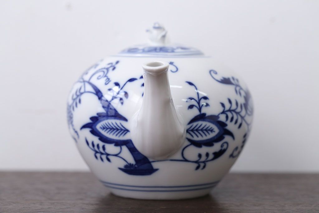 アンティーク雑貨　BOHEMIA(ボヘミア)ブルーオニオン　カップ・ポットなど洋食器セット